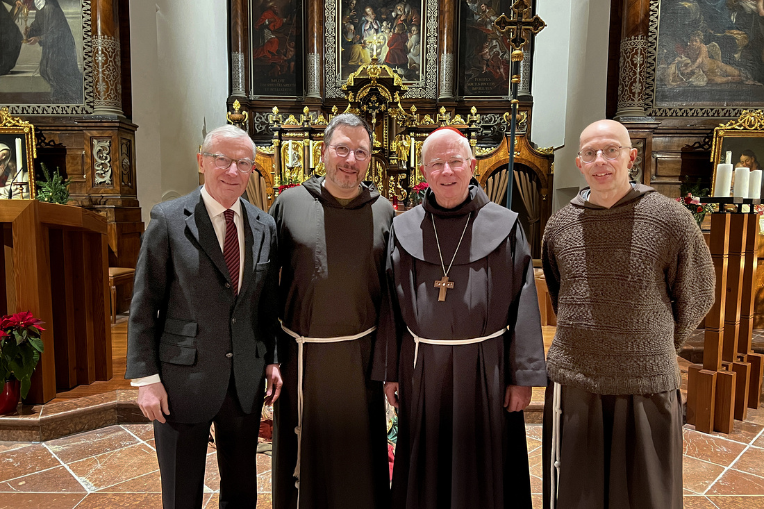 LH Wilfried Haslauer, Provinzial Br. Helmut Rakowski, Erzbischof Franz Lackner, Prior Br. Hans Pruckner (v.l.).