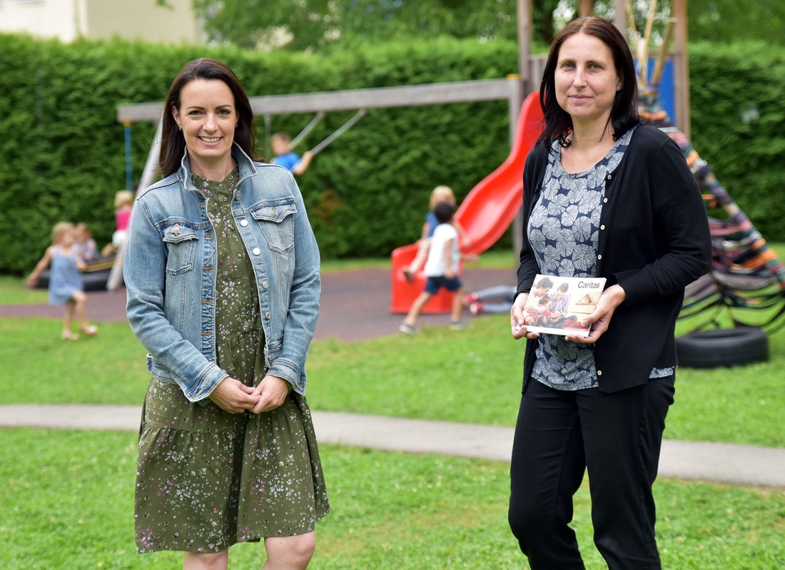 Claudia Zelinsky (l.), Geschäftsführerin der  St.-Erentrudis-Stiftung und Silvana Engerts­berger, Leiterin des Sozialprojekts MOSAIK.