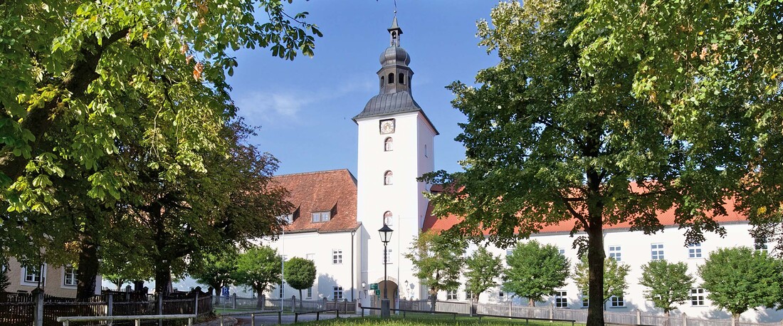 Die Abtei Michaelbeuern zeigt sich, wie viele andere Klöster auch, als Ort einer wahrhaft gelebten religiösen Praxis.